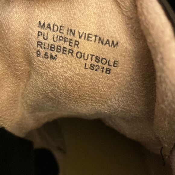 NIB Michael Kors Alistair Lace-Up Lug Sole Combat Booties 💕 - Size 9.5 - Picture 12 of 14